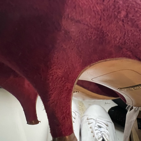 Vionic Suede Heeled Pumps.  Pointed Toe Size 10 - Picture 10 of 10